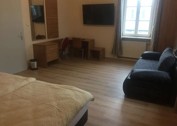 בית הארחה Jujhar's Gaestehaus *